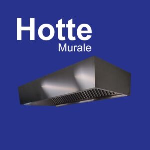 Image représentant une hotte murale professionnelle en inox, conçue pour l’extraction des fumées, graisses et vapeurs en cuisine professionnelle. Cette hotte murale robuste et élégante, montée au mur, offre une aspiration performante idéale pour restaurants, snacks, laboratoires culinaires ou cuisines commerciales. Son design en acier inoxydable garantit durabilité, hygiène et résistance à un usage intensif. L’image met en avant une hotte moderne, éclairée et équipée de filtres à chicanes, sur un fond bleu uni.